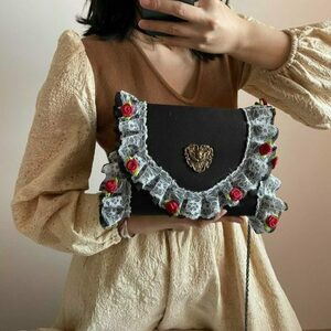 Retro Y2K Style Lace Shoulder Bag for Fashion Enthusiasts