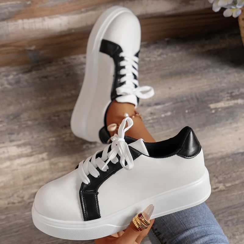 2024 Hot Sale Female Sneakers: Mid Heel Lace-up Mesh Vulcanize Shoes