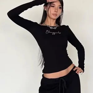 Black Crop Top Women's Aesthetic Long Sleeve T-Shirt - Y2K Style Pullover