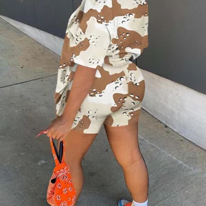 Camo Letter Print Plus Size Two-Piece Set for Women