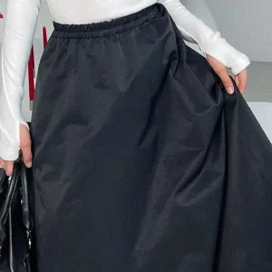 Clacive Black Women's High Waist Long Skirt - Elegant Casual Fashion, Classic Solid Design