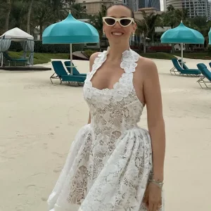 Elegant Halter Lace Mini Dress | Sexy Sleeveless A-line | 2024 Summer Beach Party Robes