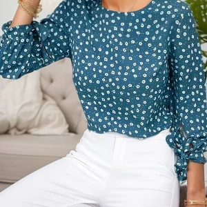 Elegant Plus Size Floral Blouse with Keyhole Back Detail