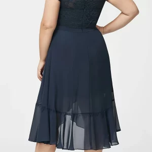 Elegant Plus Size Lace Ruffle Trim Dress, Crew Neck Short Sleeve - Women's Fashion