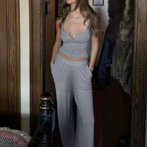 Gray Knitted 2-Piece Set: Sexy Slim Crop Top & Wide Pants