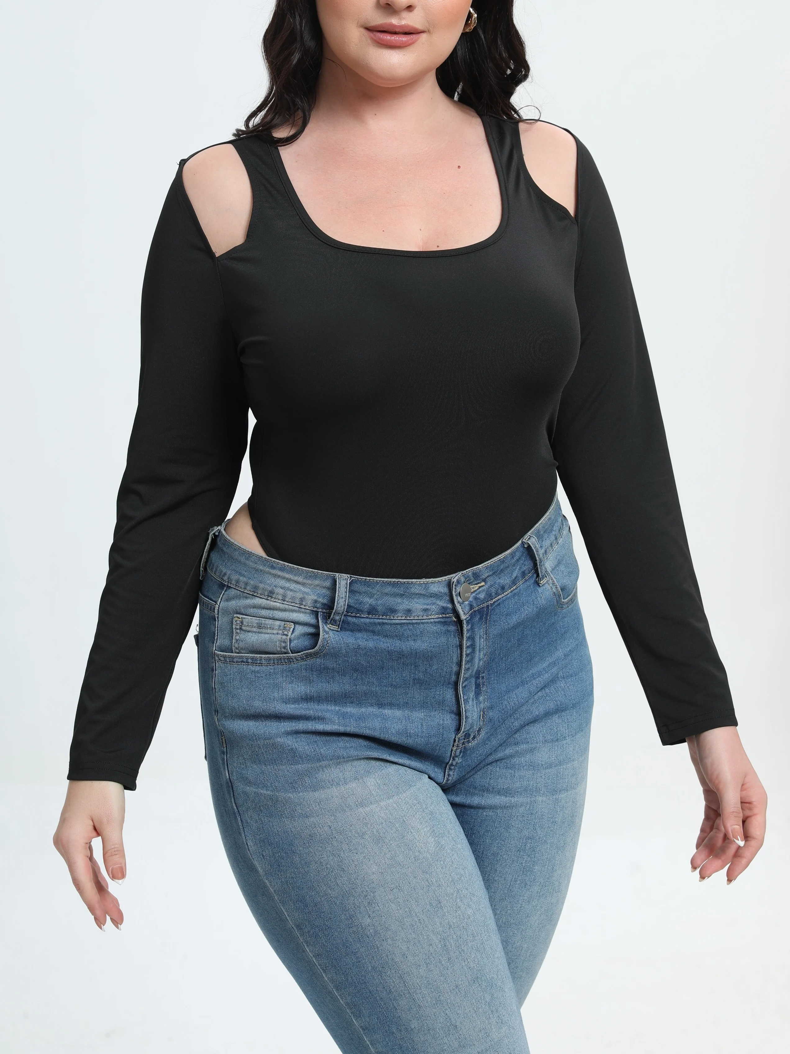 Plus Size Women's Casual Solid Cut Out Long Sleeve Bodysuit