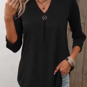 Plus Size Women's V-Neck Casual T-Shirt, Solid Color Loose Fit Half-Sleeve Top