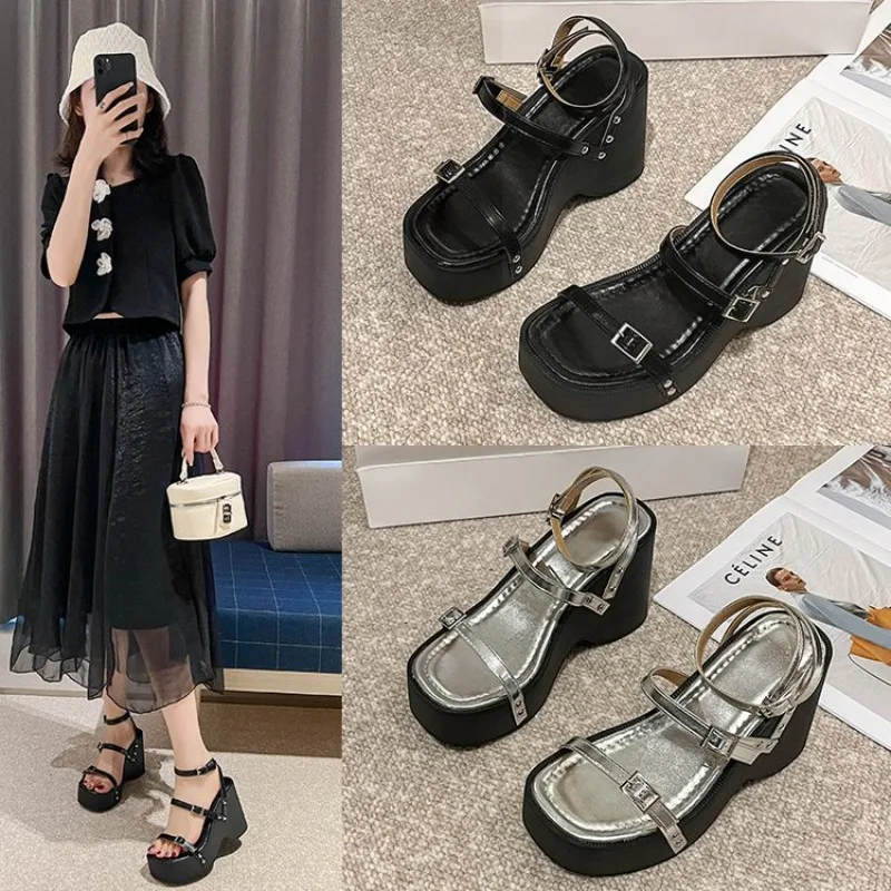 Summer Platform Sandals with Chunky Heel and Metal Buckle for Women - Casual Peep Toe Slingback Foot