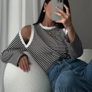 Vintage Stripe Loose Fit Women's T-Shirt with Elegant Hollow Out Detail