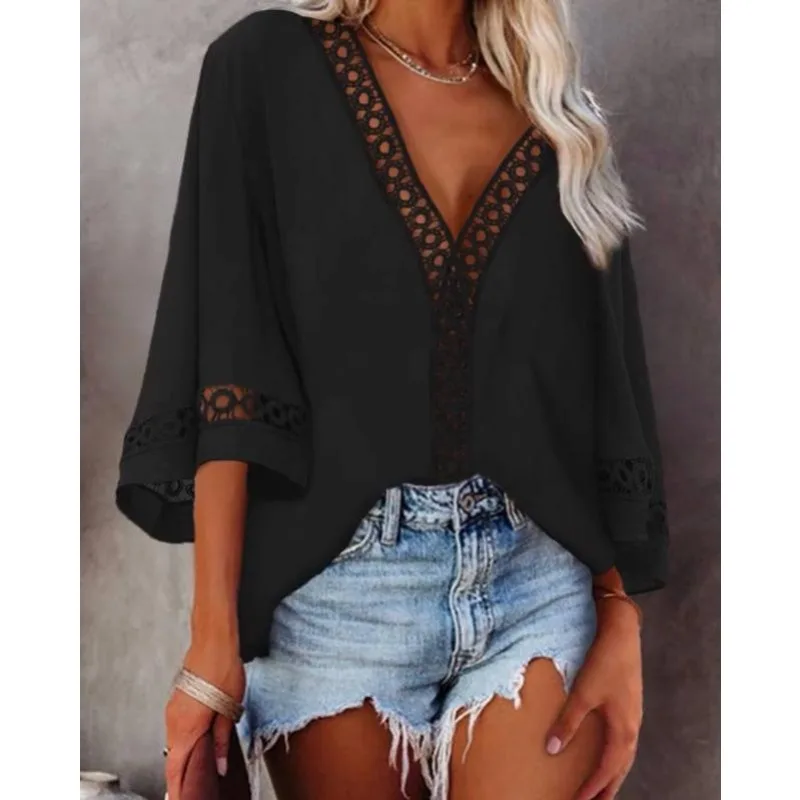 Women's Fashion V-neck Lace Shirt with Hollow Seven-point Sleeves