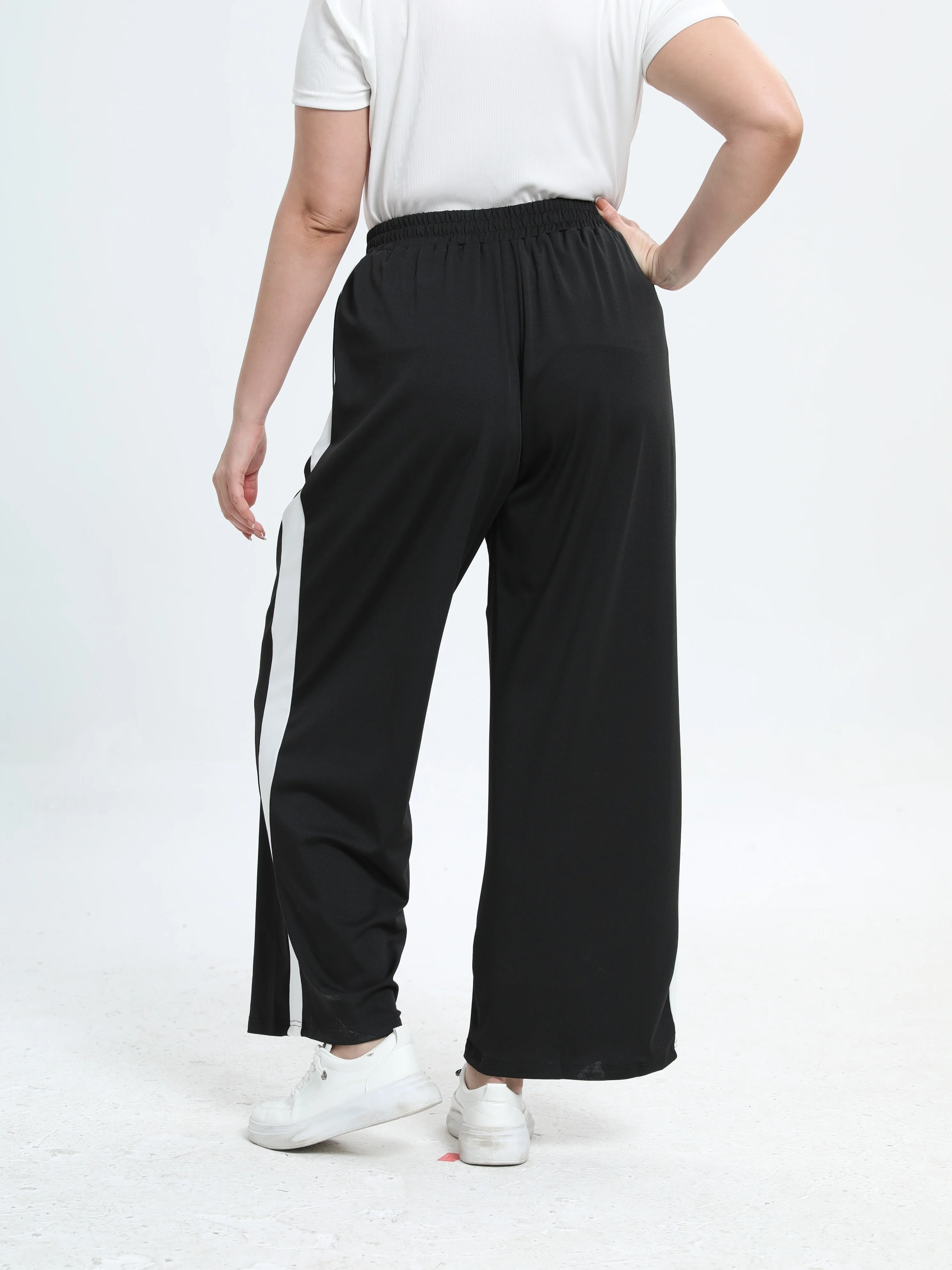 Women's Plus Size Striped Wide Leg Pants with Pockets