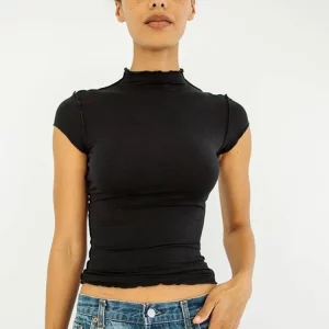 Women's Solid Crop Top: Aesthetic Short Sleeve T-Shirt for Y2K Streetwear