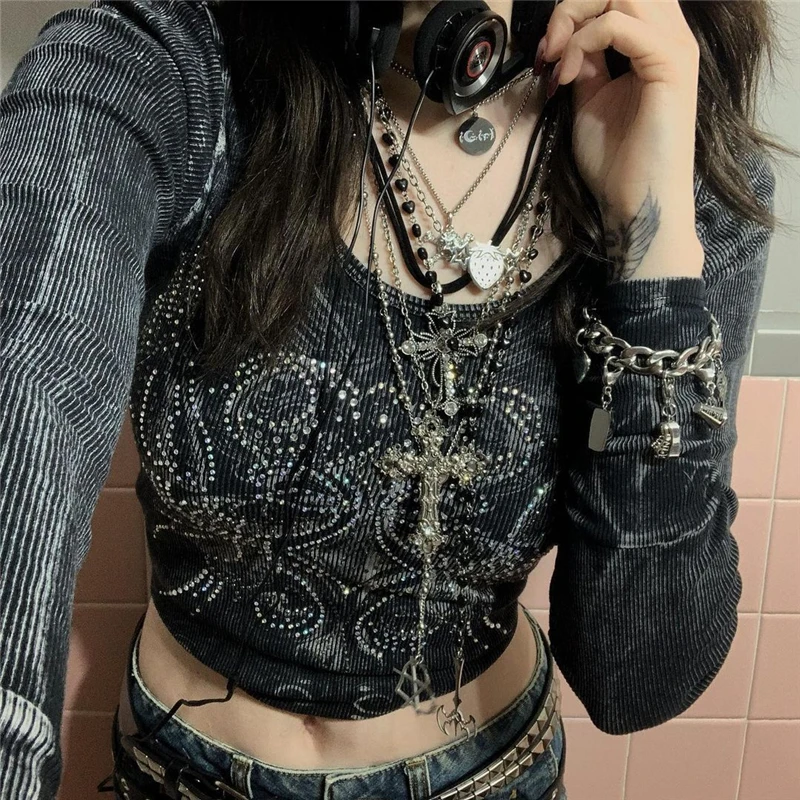 Rhinestone Crop Top: Y2K Grunge Aesthetic Tee - Vintage Retro Harajuku Style