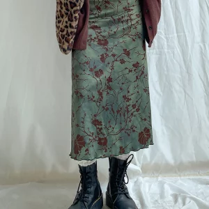 Y2K Aesthetic Grunge Floral Print Long Skirt - Vintage Preppy Style