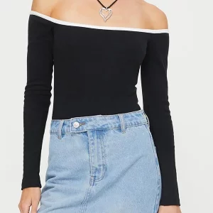 Y2K Black Off-Shoulder Crop Top for Women - Casual Streetwear