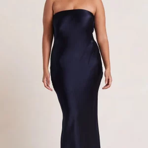 Y2K Fashion Maxi Dress: Sexy Hollow Out Halter Neck Cami Dress