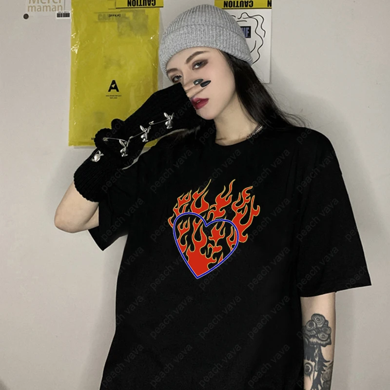 Y2K Gothic Heart Print T-Shirt - Vintage Harajuku Style