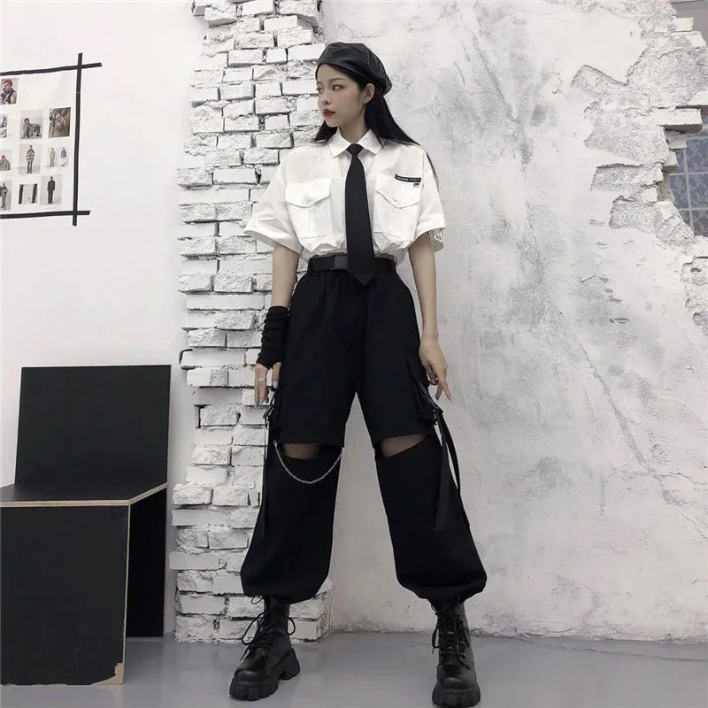 Y2K Grunge Streetwear Cargo Pants with Chain Detail - Black Oversized Wide Leg Trousers