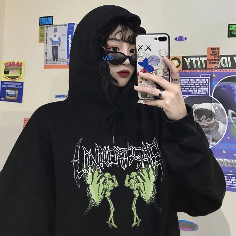 Y2K Grunge Streetwear Skulls Print Pullover Hoodie