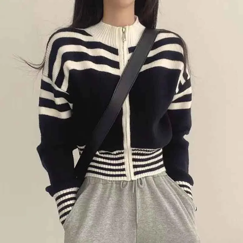 Y2K Harajuku Striped Cardigan: Vintage Zip Knitwear for Women