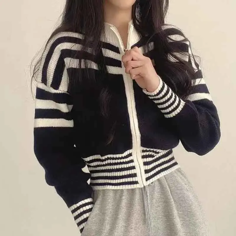 Y2K Harajuku Striped Cardigan: Vintage Zip Knitwear for Women