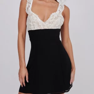 Y2K Lace Slip Mini Dress with Corset - Spaghetti Strap V-Neck Black Party Dress