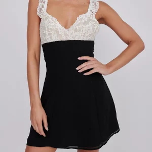 Y2K Lace Slip Mini Dress with Corset - Spaghetti Strap V-Neck Black Party Dress