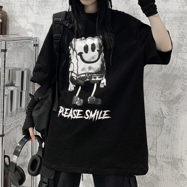 Y2K Mall Goth T-Shirt: Gothic Grunge Top for Women - Dark Academia Aesthetic Anime Alt Emo Loose