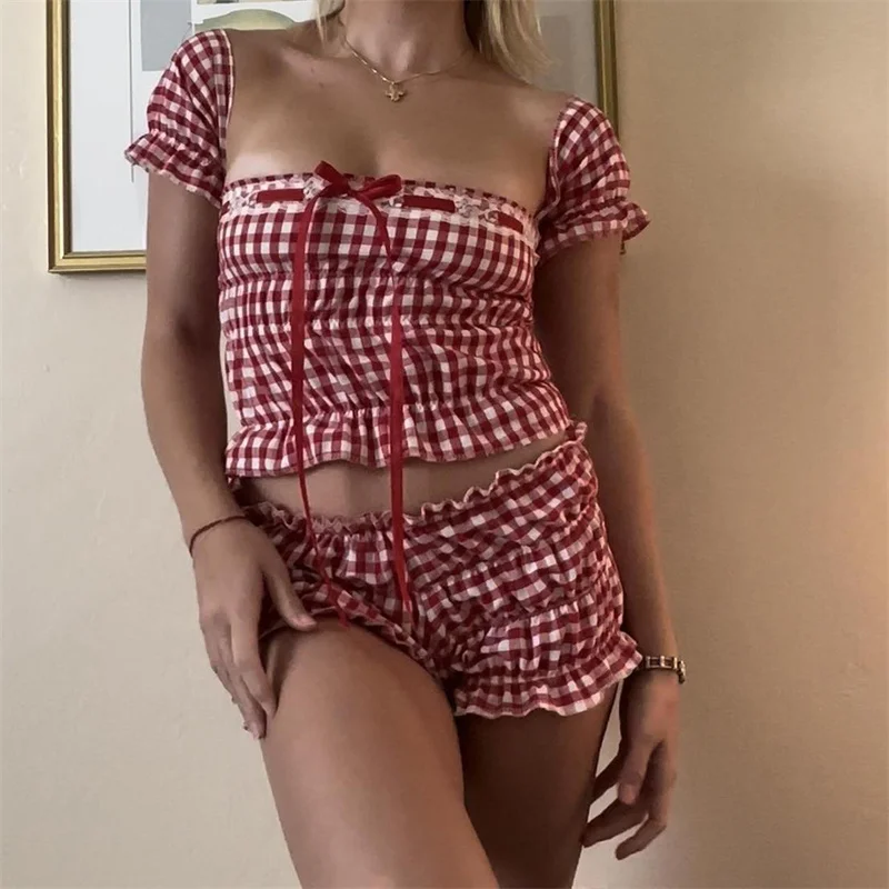 Y2K Plaid Lace Trim 2-Piece Set: Square Neck Top & Low Waist Shorts