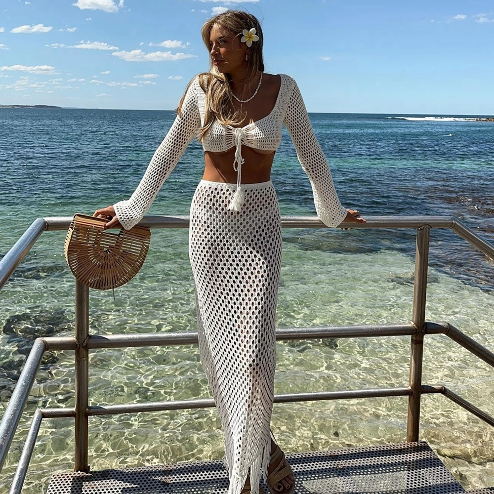 Y2K Summer 2-Piece Outfit: Crop Top & White Knit Tassel Skirt