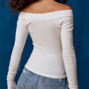 Y2K Vintage Off-Shoulder Crop Top: Chic & Sexy White Tee